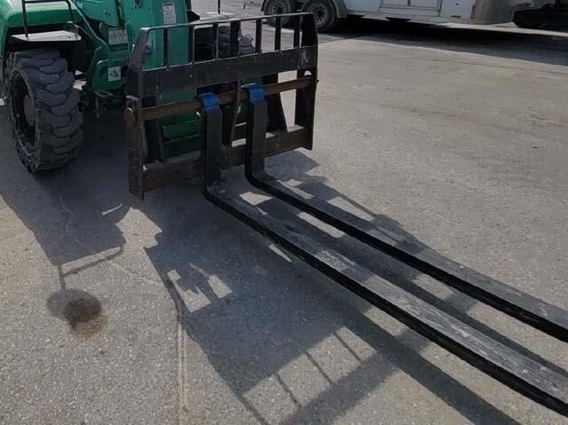 2017 Genie GTH-5519-24