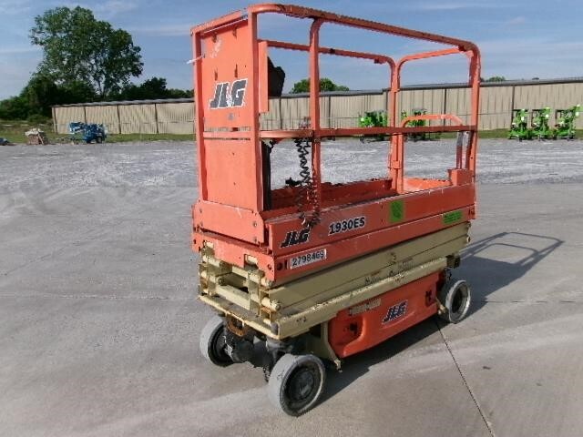 2019 JLG 1930ES