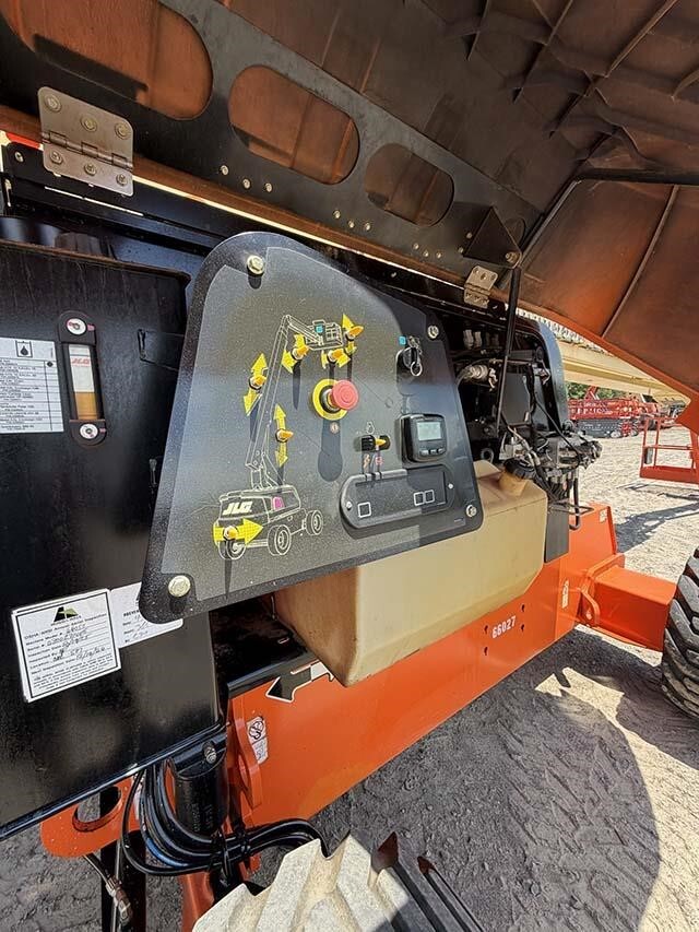 2021 JLG 660SJ-27