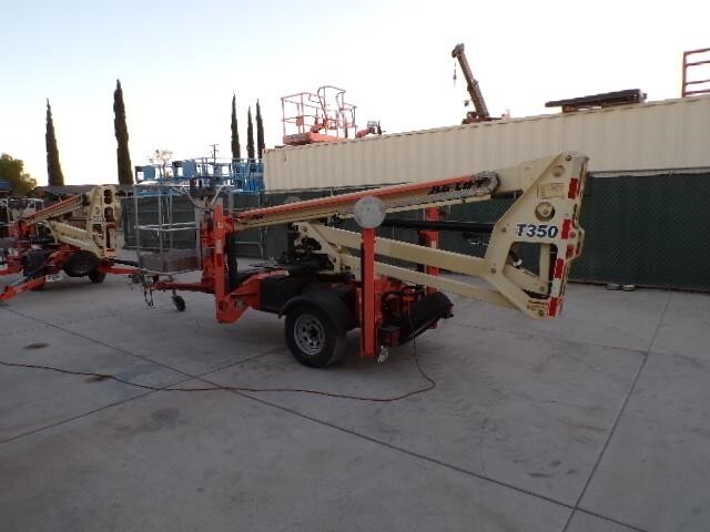 2019 JLG T350-4