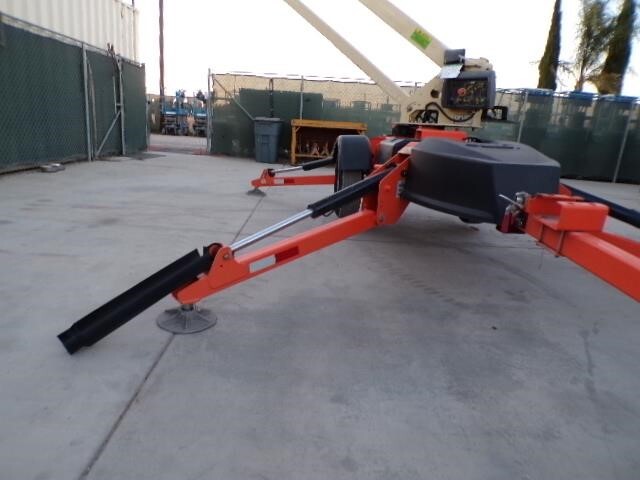 2019 JLG T350-17