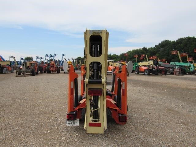 2019 JLG T350-7