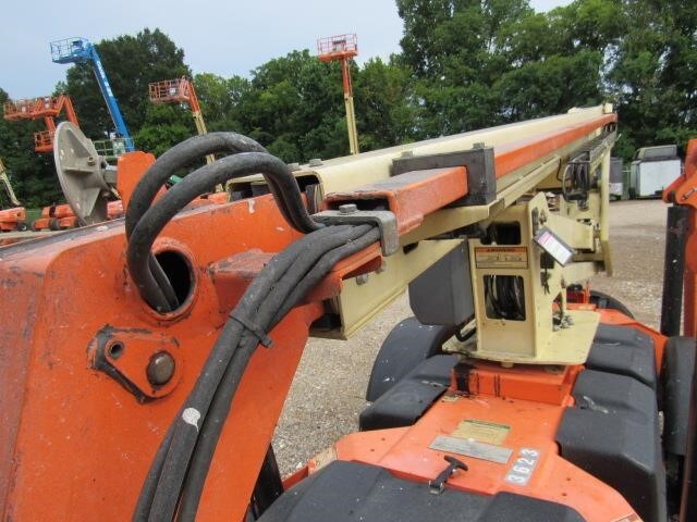 2019 JLG T350-14
