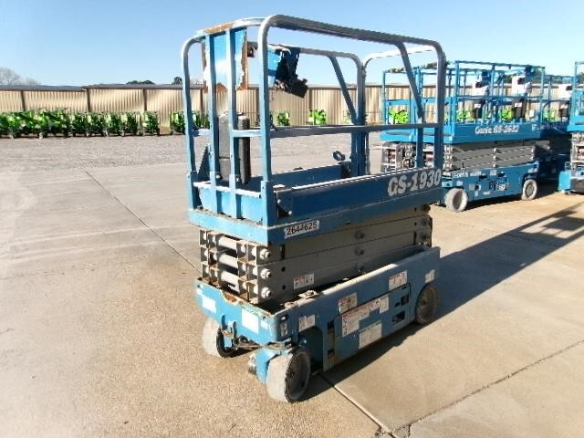 2018 Genie GS-1930