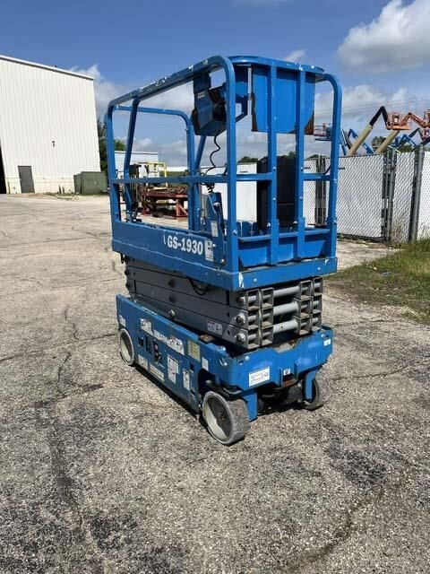 2019 Genie GS-1930