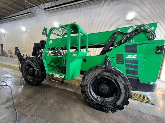 2019 SkyTrak 10042-3