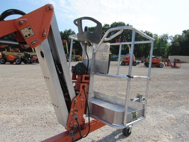 2018 JLG T500J-12