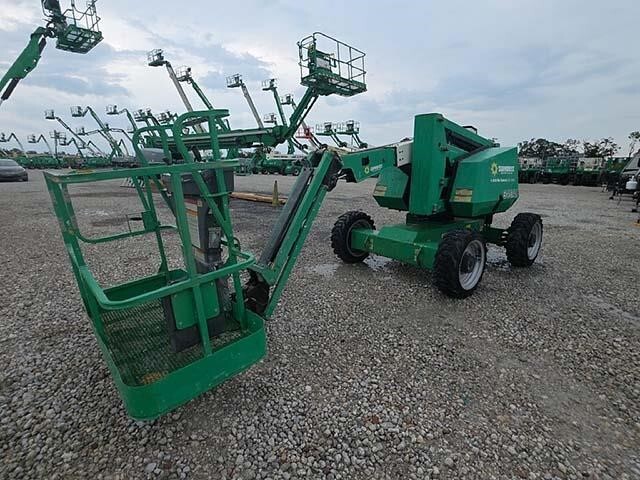 2016 JLG 340AJ