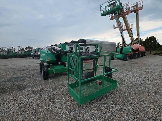 2016 JLG 340AJ-4