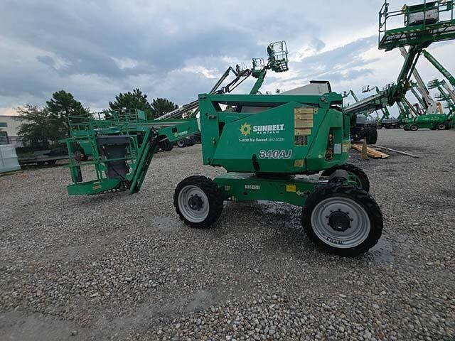 2016 JLG 340AJ-9