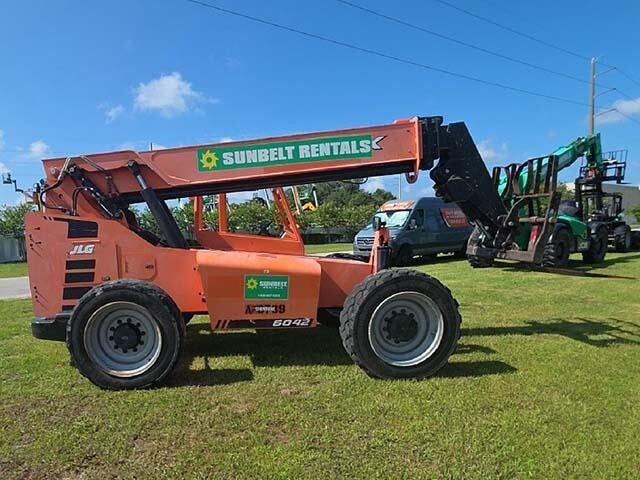 2018 JLG 6042-6
