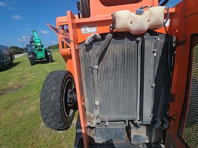 2018 JLG 6042-12
