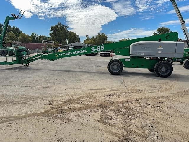2016 Genie S-85