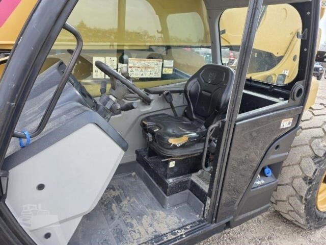 2020 CAT TL1055D-14