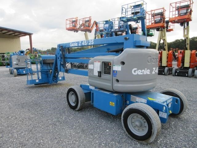 2016 Genie Z-45/25J DC-4