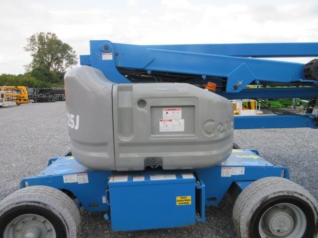 2016 Genie Z-45/25J DC-14