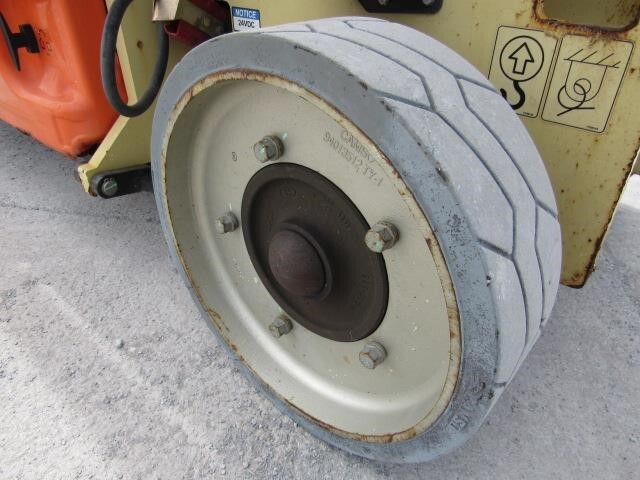 2019 JLG 2632ES-8