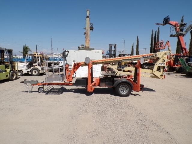 2019 JLG T350