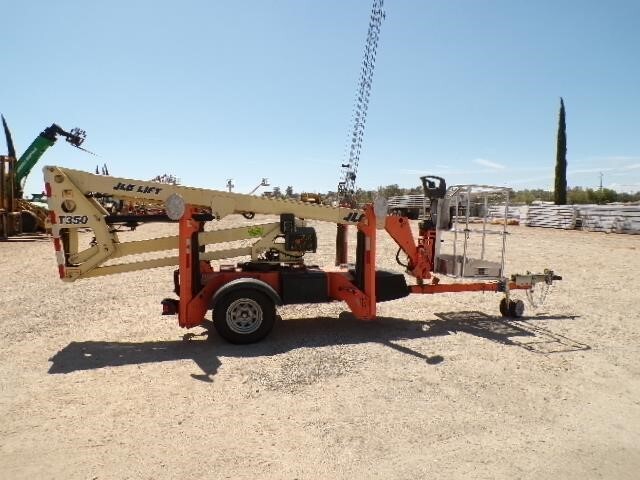 2019 JLG T350-4