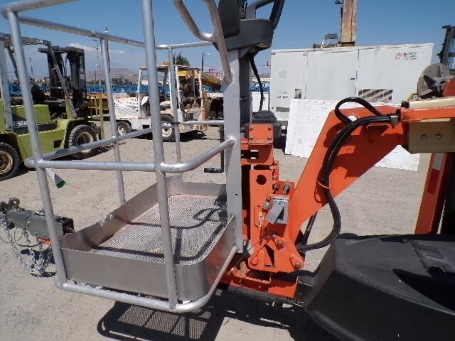 2019 JLG T350-16