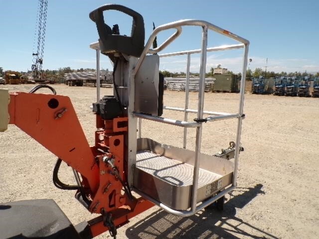 2019 JLG T350-17