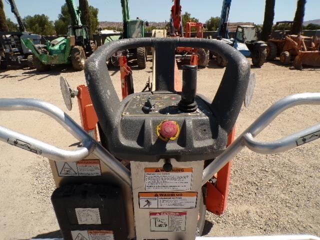 2019 JLG T350-18