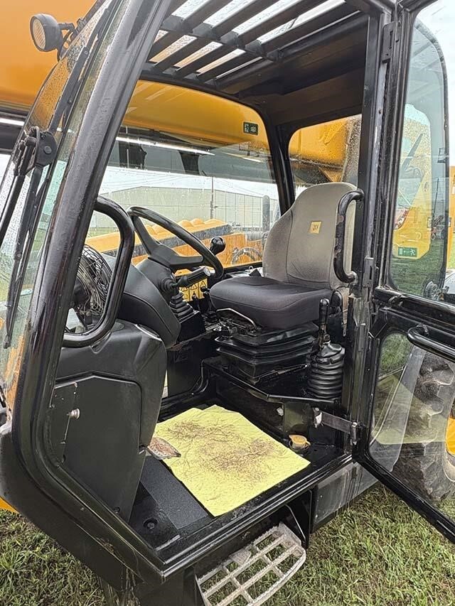 2016 JCB 509-42-10