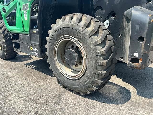 2017 JLG 1644-12