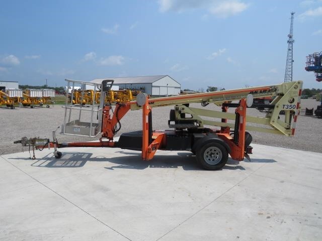 2019 JLG T350