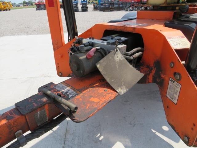 2019 JLG T350-15