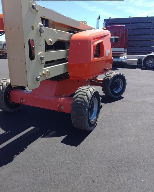2018 JLG 450AJ-5
