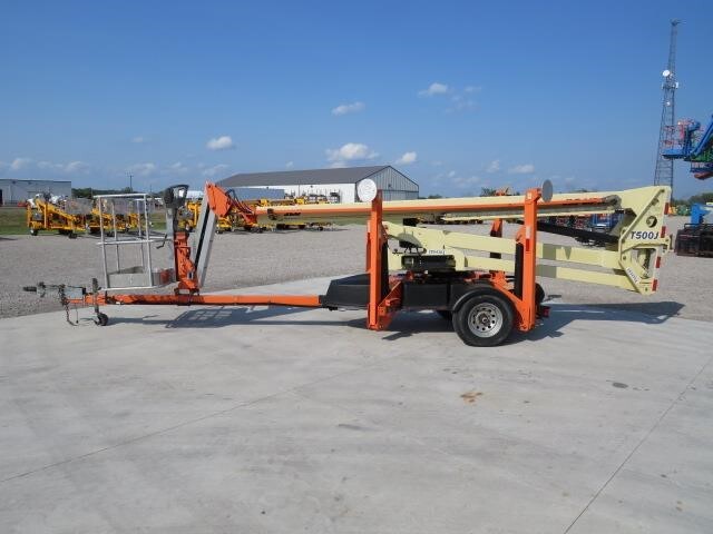 2019 JLG T500J