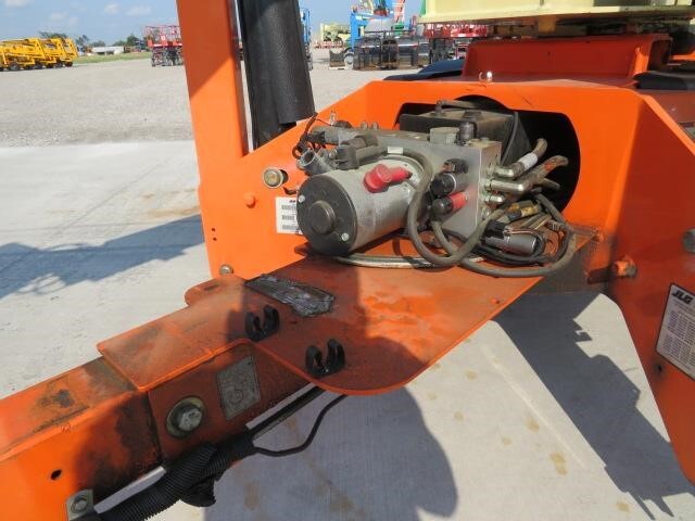 2019 JLG T500J-15