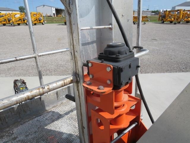 2020 JLG T500J-18