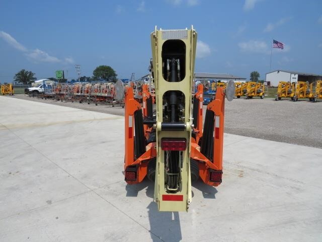 2019 JLG T350-7