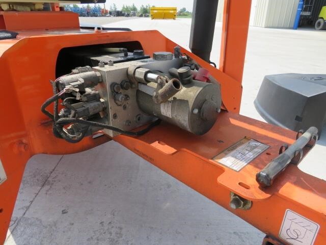 2019 JLG T350-16