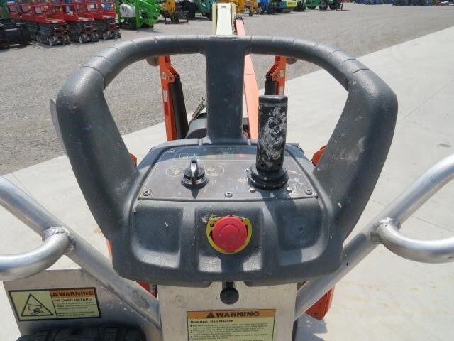 2019 JLG T350-20