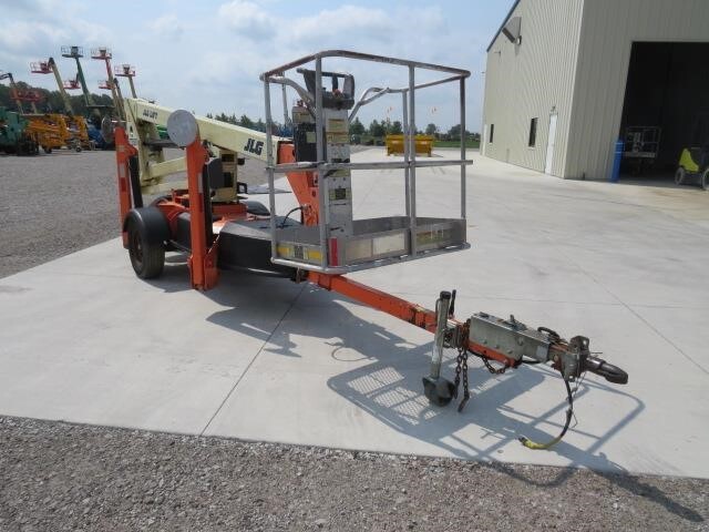 2019 JLG T350-4