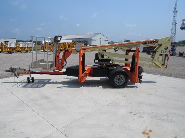 2019 JLG T350