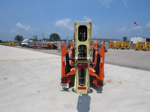 2019 JLG T350-7