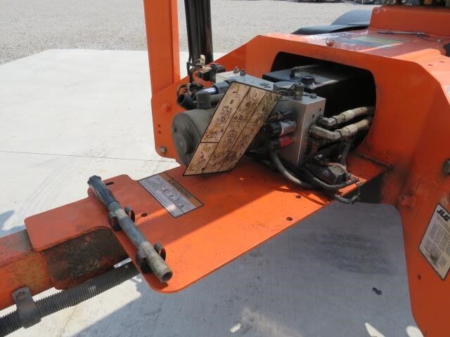 2019 JLG T350-15