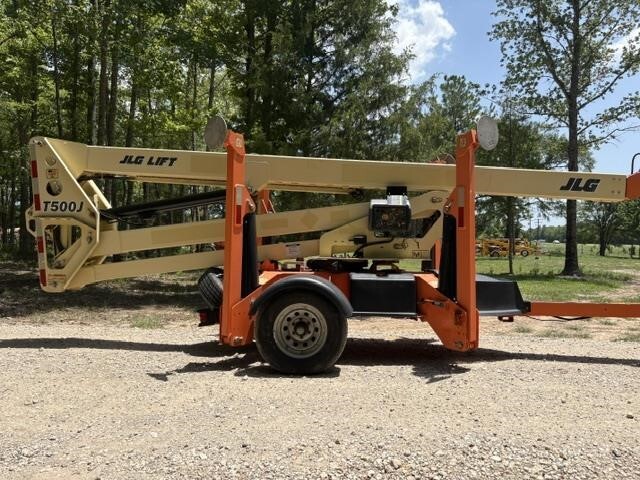 2019 JLG T500J-2