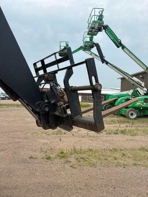 2016 SkyTrak 8042-5