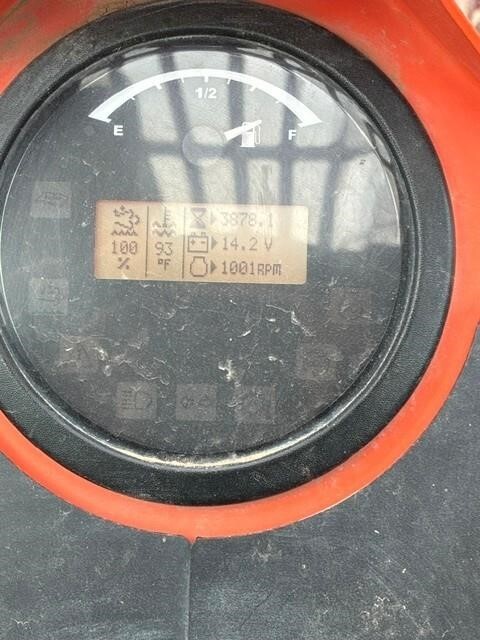 2016 SkyTrak 8042-7