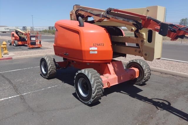 2018 JLG 450AJ