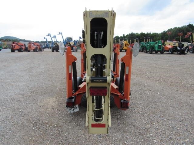 2019 JLG T350-7
