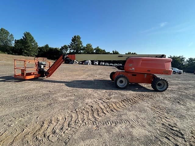 2021 JLG 660SJ