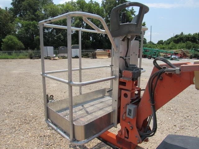2019 JLG T350-12