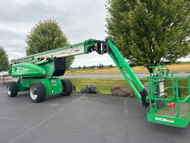 2017 JLG 1250AJP