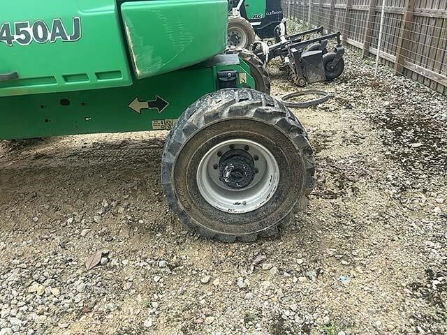 2017 JLG 450AJ-12